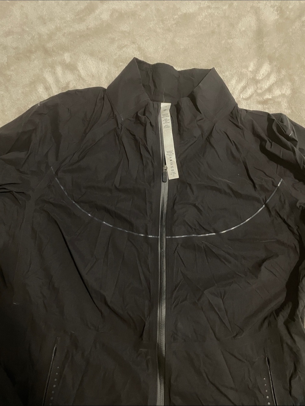 lululemon athletica Black Full-Zip Lightweight Jacket - Picture 4 of 9
